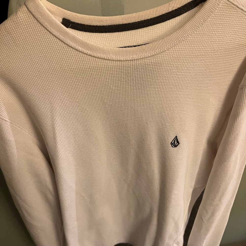 Volcom long sleeve Thermal size large